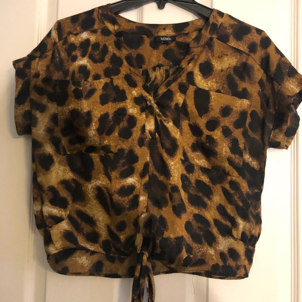 Juniors Leopard print XOXO blouse